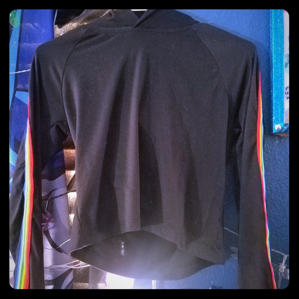 Rainbow striped crop black thin pullover
